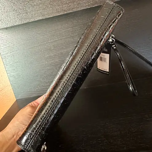 Karl Lagerfeld $178 shinny PATENT LEATHER detachable Crossbody/Wristlet 2 straps