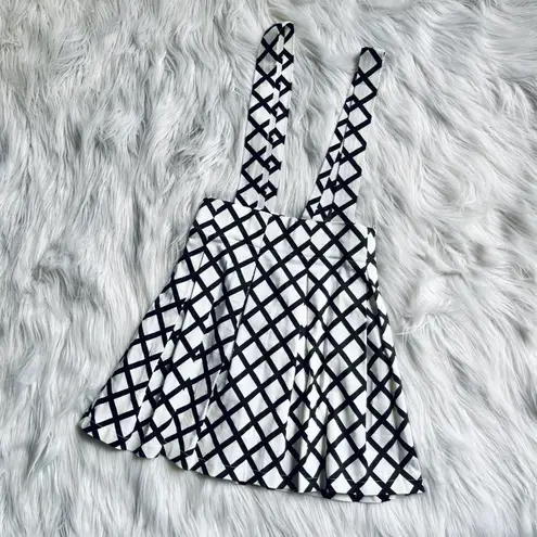 Forever 21 Black and White Graphic Diamond Pattern Pinafore Dress