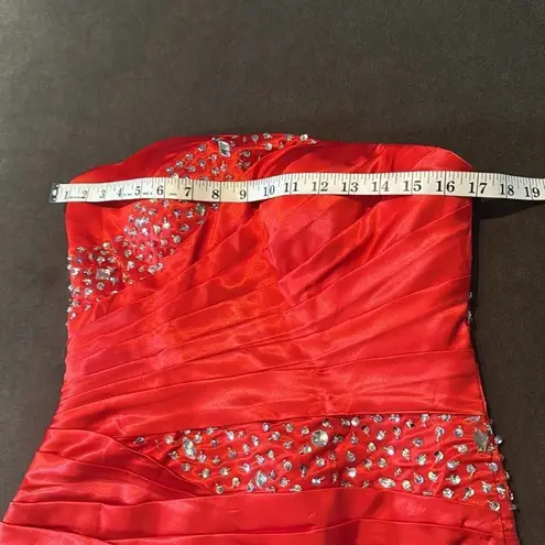 Women’s Red Mermaid Fit Corset Back Prom Party Dress Silver Beading Size 8 *READ