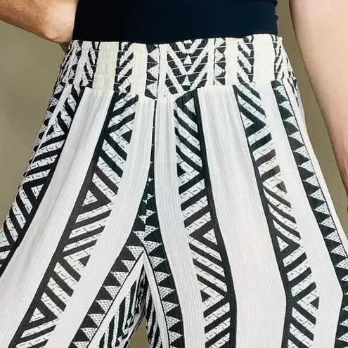 Elan Black & White Tribal Wide Leg Casual Pants