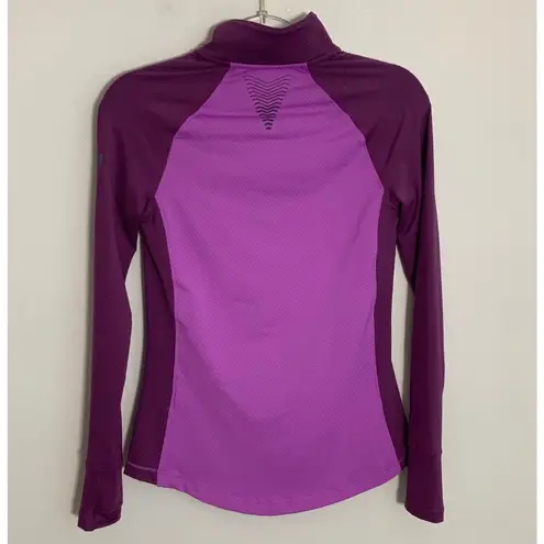 Under Armour  Pullover‎ size small