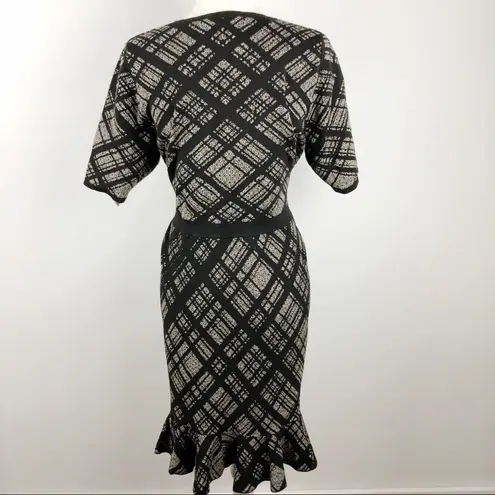 Nina Leonard NWT Plaid Printed Ruffle Hem Knit Dress Large Office Job Career