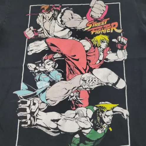 Capcom Street Fighter Shirt Size Medium Gaming Shirt Gamer Graphic Print T-Shirt Unisex T-shirt