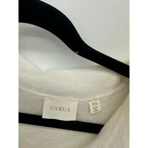 Cyrus Women Cream Long Sleeve Johnny Collar Pullover Sweater Minimalist Size S