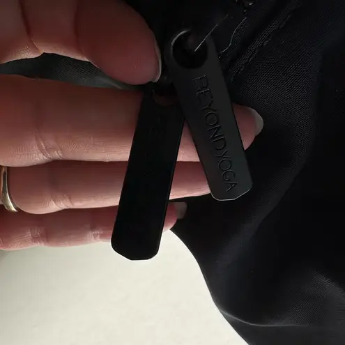 Beyond Yoga convertible gym bag tote bag backpack black