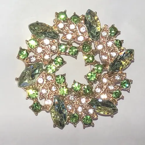 Elegant Green Rhinestone and Gold Tone Boho Wreath Brooch