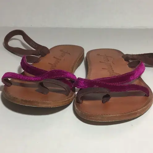 Free People  Isle of Capri Velvet Flat Sandal GUC