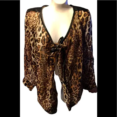 Forever 21 Animal Print W/2 Rear Zippers Jacket