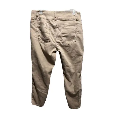 D. Jeans Light Wash Tan Tapered Capri Denim Jeans Size 14 Mid Rise Pockets Zip