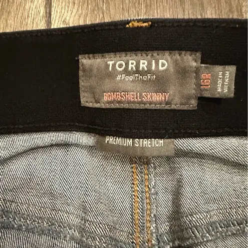 Torrid  Jeans Women 16 R Blue Bombshell Skinny High Rise Denim Stretch Distressed