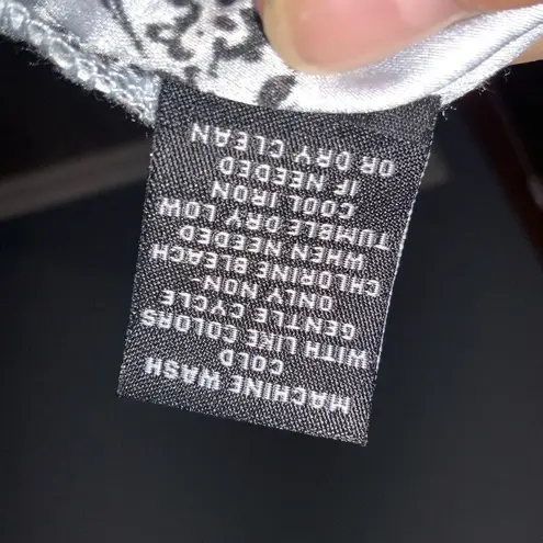 Premise Light Blue With Black Floral Print Short Sleeve Pullover Top L