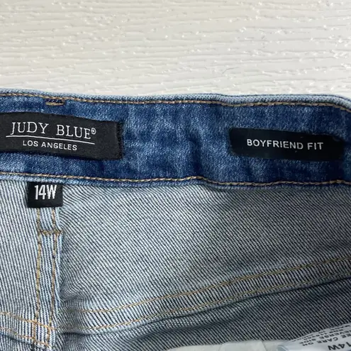 Judy Blue Queen of Hearts Boyfriend Fit Distressed Jeans Women's Size 14W Denim