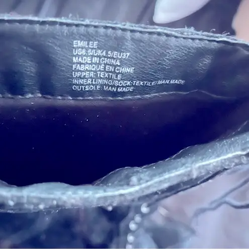 Black Heeled Boots with Durable Construction Size 6.5