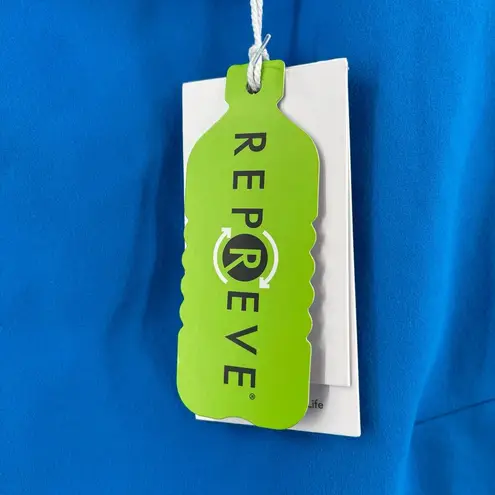 TASC Sculptive Crop Tank Size Large Adventure Blue NWT Pocket Cropped Athletic