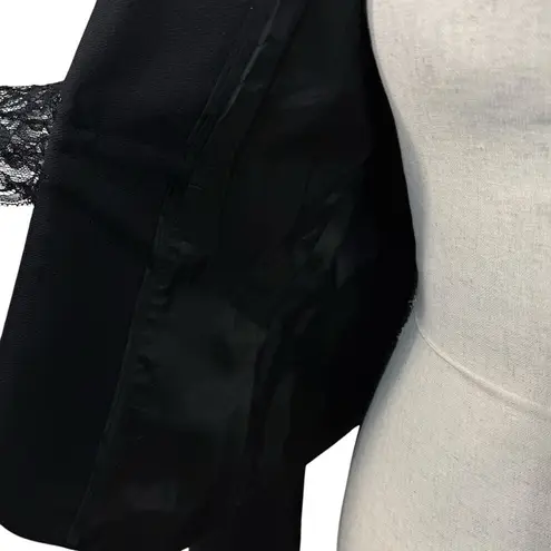 Bloomingdale’s Petite SZ 6P Wool Blazer Jacket Lined Collared Lace Accents Black