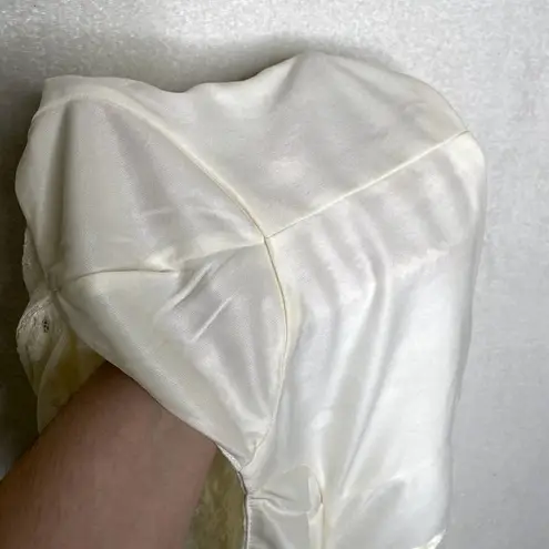 Stradivarius Floral Long Sleeve Sheer Sweetheart Lace Crop Top White Large Fairy