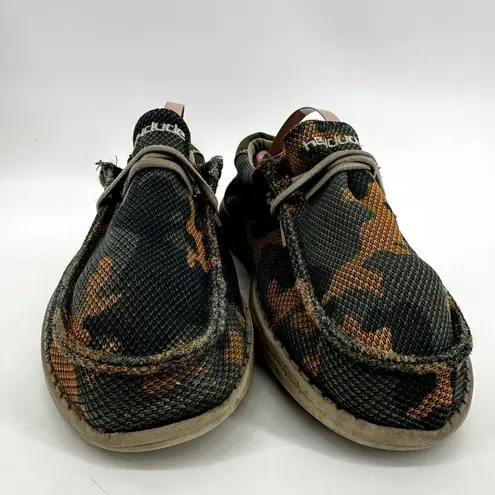 Hey Dude Wally Camouflage Sneakers Lightweight Elastic Laces Green Y4 L5