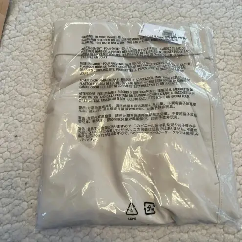 Old Navy Maternity Roll over waist Power Soft‎ Shorts 3inch inseam