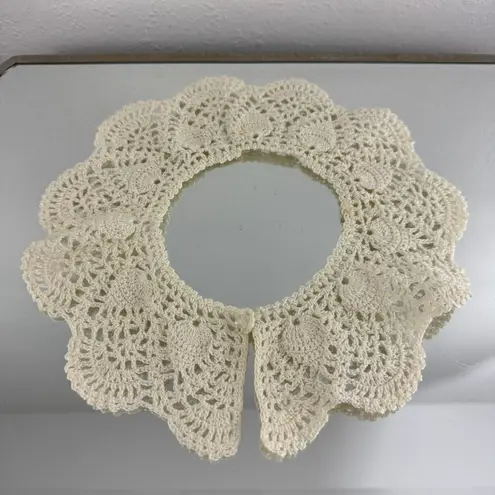 Vintage Handmade Ivory Crochet Lace Detachable Victorian Peter Pan Doily Collar White