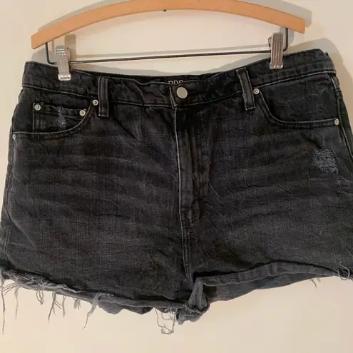 BDG Urban Outfitters  Girlfriend High Rise Shorts