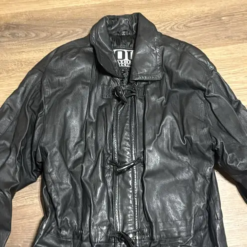 Vtg IOU leather toggle zipper black leather jacket size 6 bikercore fall mobwife