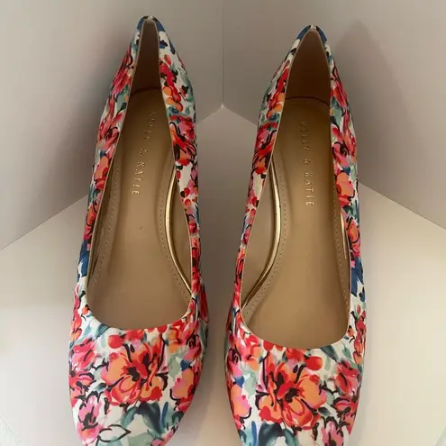 Kelly & Katie  Laurene wedge heels floral fabric size 10m cushion soles feminine