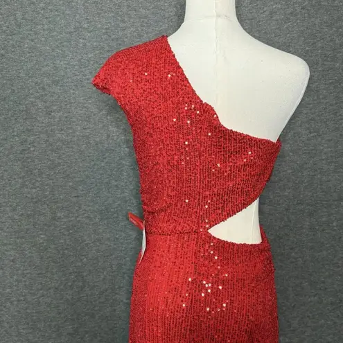 Mac Duggal Ieena for Red Sequin One Shoulder Cut Out Gown Size 2