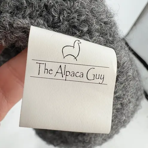 The Alpaca Guy Sleeveless Colorblock Vest Lounge Duster Gray Black One Size Size undefined