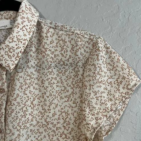 Everleigh Anthropologie  Blouse Cream Color Golden Brown Dots Ruffle Back, Small