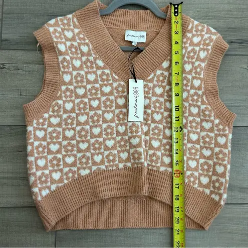 Freshman 1996 Brown Heart Flower Squared Oversized Vest NWT S Tan