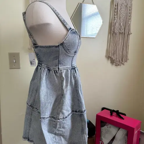 Forever 21 Sweetheart Denim Dress