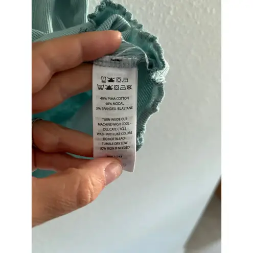 C & C California Top Womens XL Blue Ruffle Hem Classic Casual Preppy Beachy