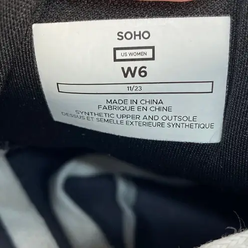 NWOB Vessi Soho Waterproof Sneakers White Gray Casual Walking Shoes Sz 6 Flaw