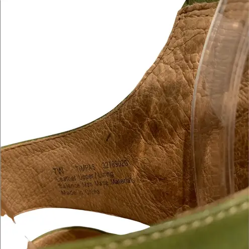 Naya Timpas Green Leather Beaded T