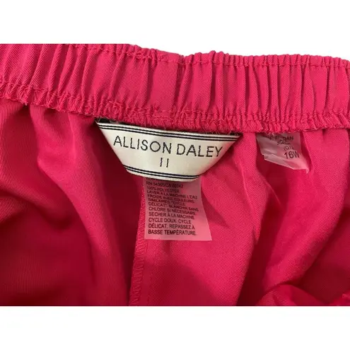 Allison Daley Women's Pink Passion Capri
