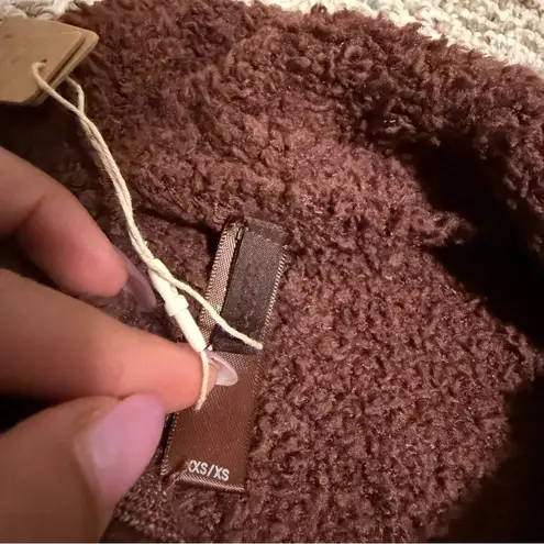 SKIMS NWT Garnet Cozy Knit Sherpa Teddy Cropped Pullover Half Zip Up Size XXS/XS