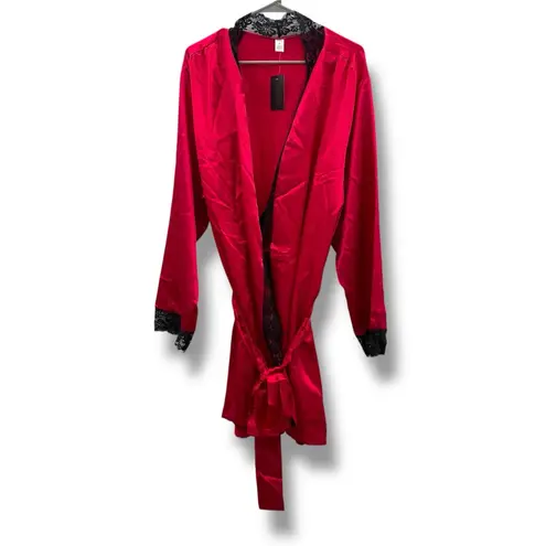 Frederick's of Hollywood NWT Aspen Mae Robe Women's 1X Red Satin Lace Trim