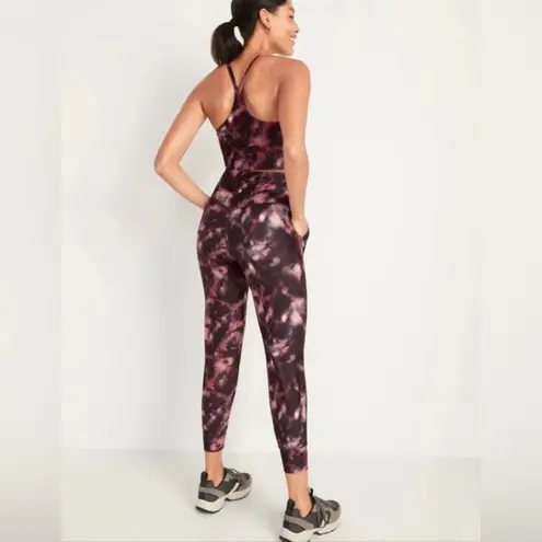 Old Navy  ACTIVE *New with tags* Powersoft Joggers Size XS Red Tie Dye