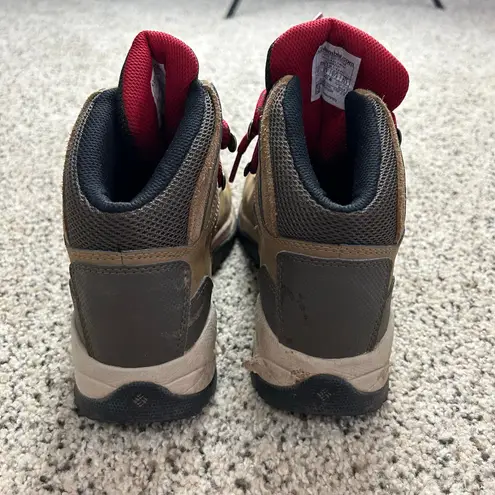 Columbia  Newton Ridge Amped Waterproof Hiking Boots Womens Size 6.5