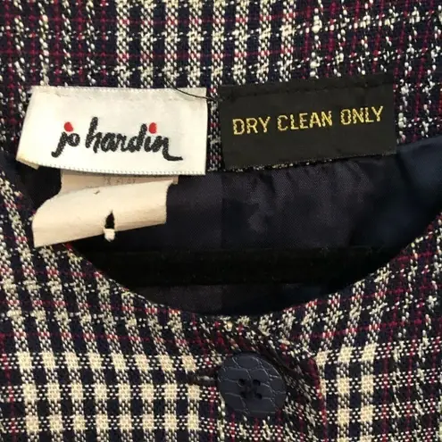 Jo
Hardin suit jacket, plaid with blue, burgundy Blue Size 12