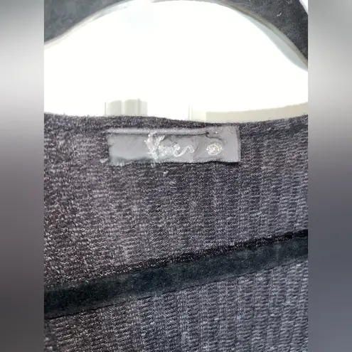 Black Ribbed Stretchy Long Sleeved Cardigan Duster Length Size Large