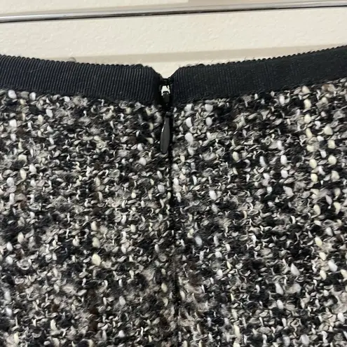 Talbots  Textured Tweed Wool Blend Pencil Skirt Office Grainy Size 4P Petite