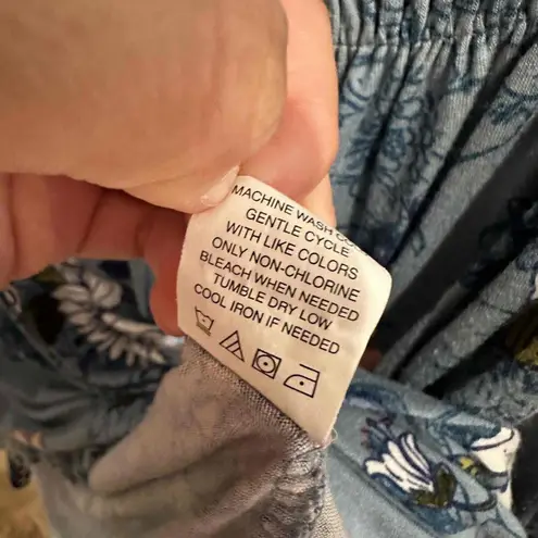 LUQ Stitch Fix Womens Blue Floral Scoop Neck Lace Trim Bell Sleeve Blouse Small