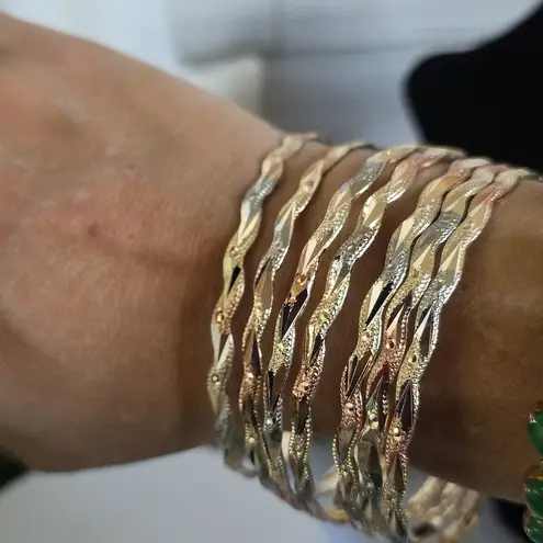 Set of Seven Tricolor Gold Filled Bangle Wave Design Bracelet