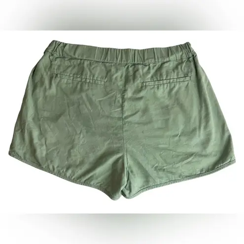 Madewell  Shorts Olive Green Elastic Waist Pockets Athletic Size Medium​​