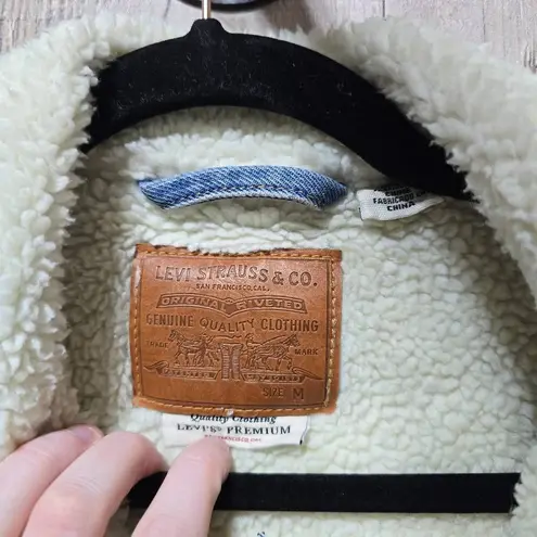Levi's  Premium Denim Sherpa Fleece Lined Denim Jacket Coat Barn Trucker