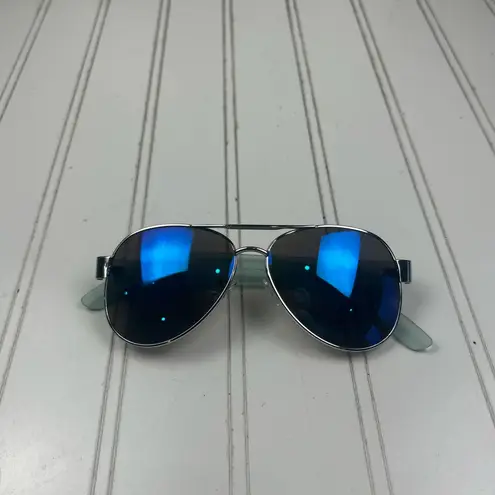 Marietta Womenโs Silver Aviator Sunglasses with Blue Mirrored Lenses & Mint Arms