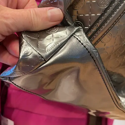 Dana Buchman Dana Buchanan silver embossed large zippered tote bag