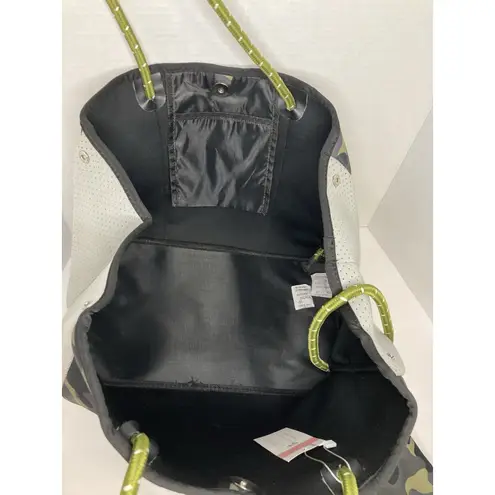 Camo Tote Neoprene Pink Orange Gym Bag Carryon Travel Overnight Satchel Green