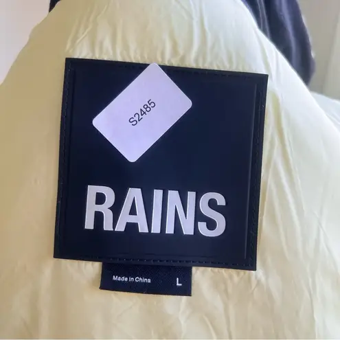 RAINS Loop Women's Insulated Waterproof Vest Size Large SKU#S2489 Yellow